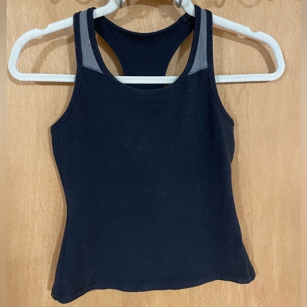 #54- LULULEMON- work out tank